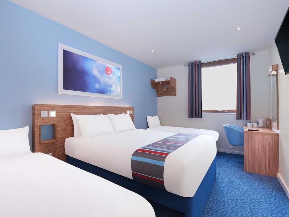 Travelodge London Ealing Eksteriør billede