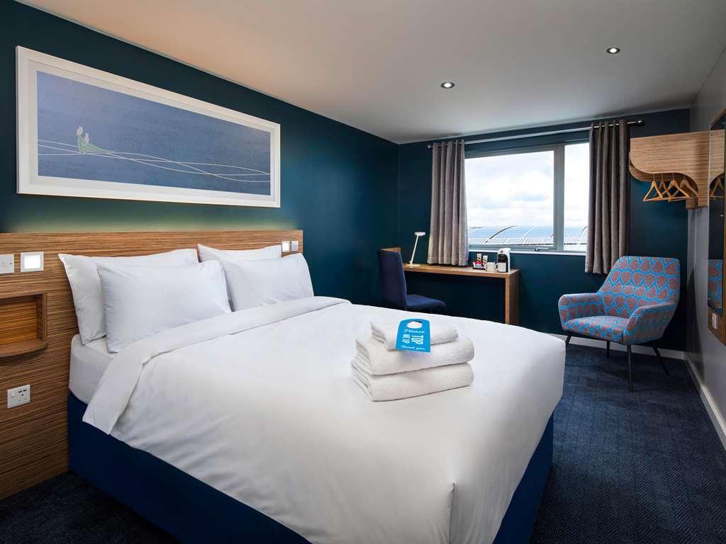 Travelodge London Ealing Værelse billede