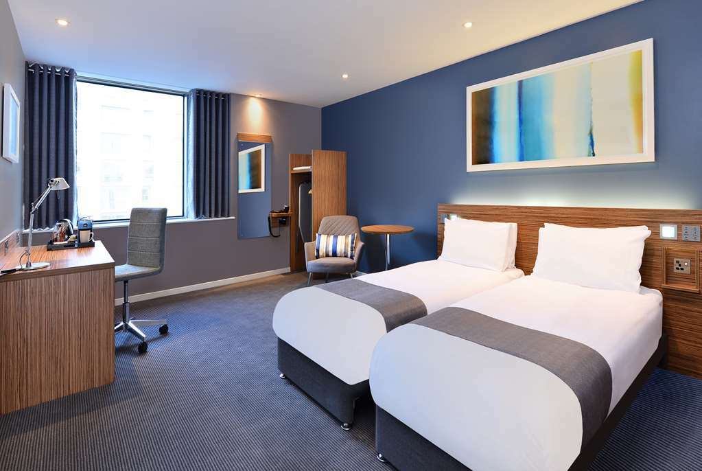 Travelodge London Ealing Værelse billede