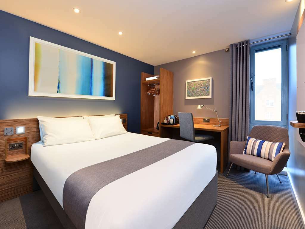 Travelodge London Ealing Værelse billede