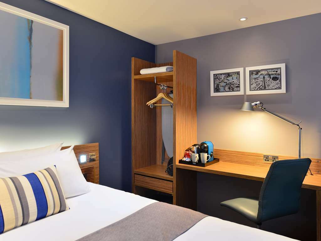 Travelodge London Ealing Værelse billede